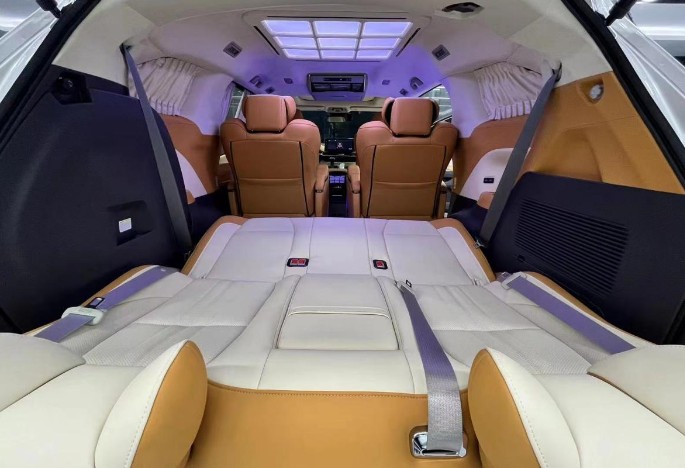 MPV新車車主必看！豐田塞納內飾改裝天花板案例分享